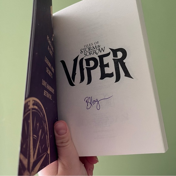 📚 4/25$ 📚 Fairyloot Viper by Bex Hogan - Picture 4 of 4